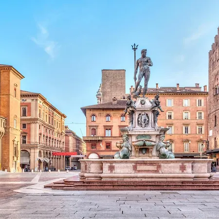 Poseidon Piazza Maggiore - Cdf * Μπολόνια